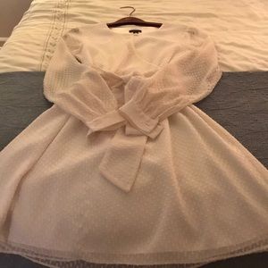 Beautiful winter white Ann Taylor Dress